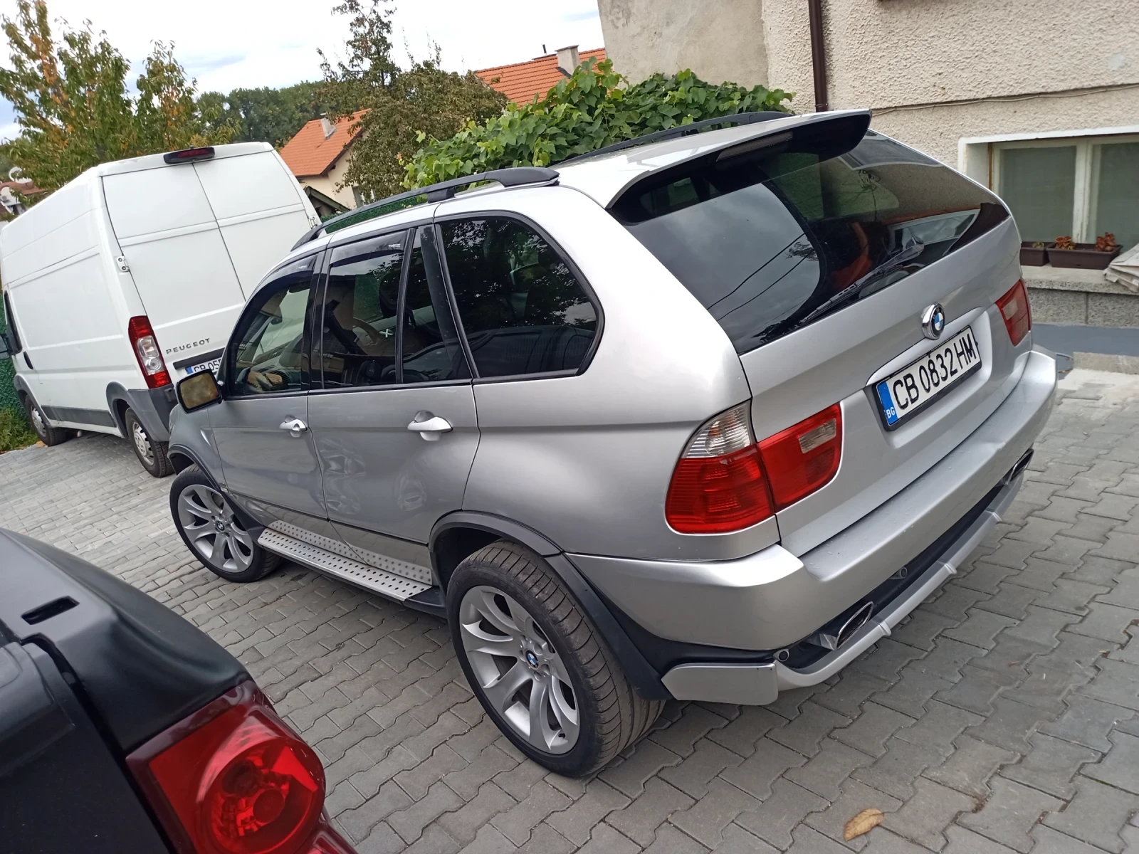 BMW X5 4.8is - изображение 6