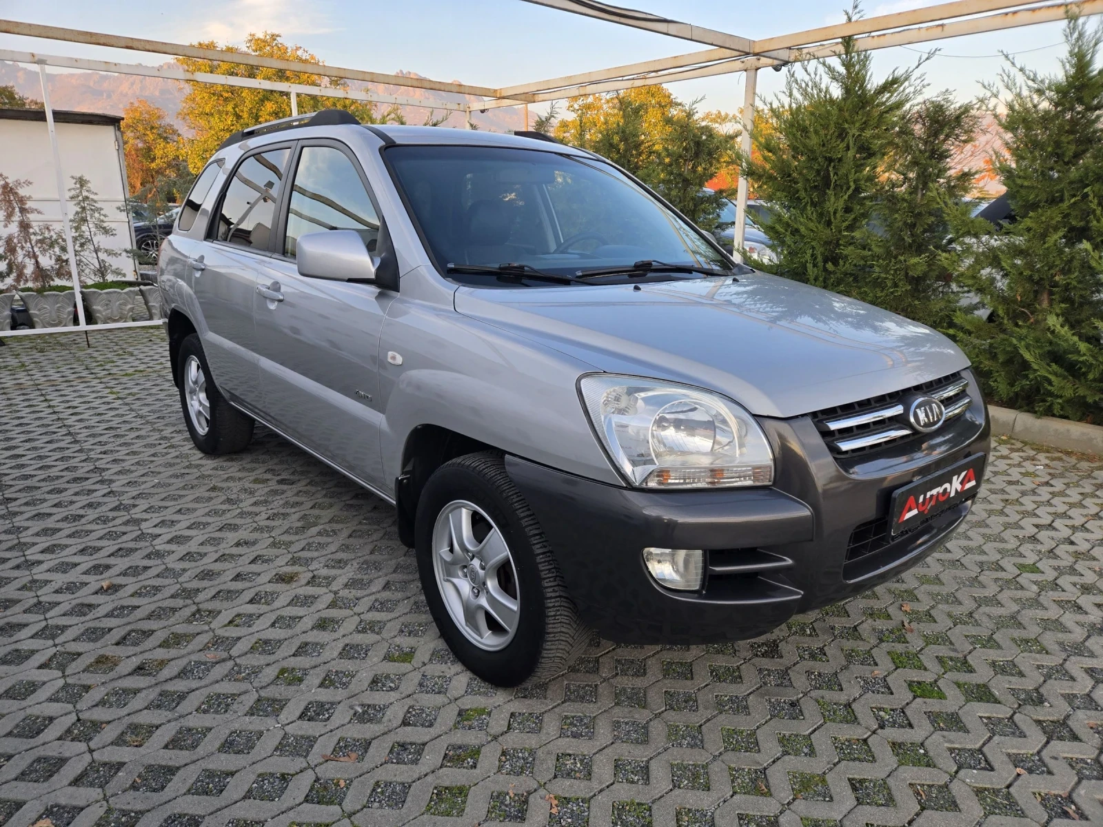 Kia Sportage 2.0i-141кс= 4х4= КЛИМАТИК= КОЖА - изображение 2
