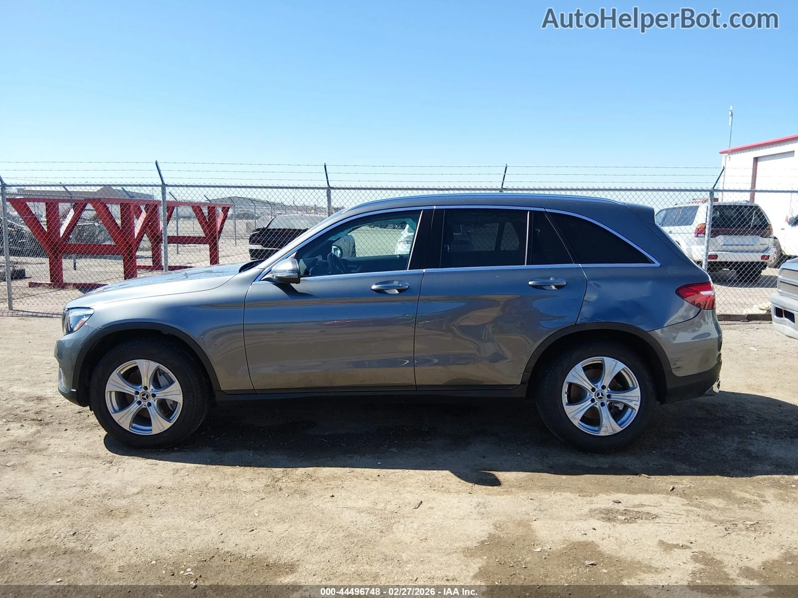Mercedes-Benz GLC 300 4matic* Памет* Панорама* Крайна цена, снимка 6 - Автомобили и джипове - 53987835