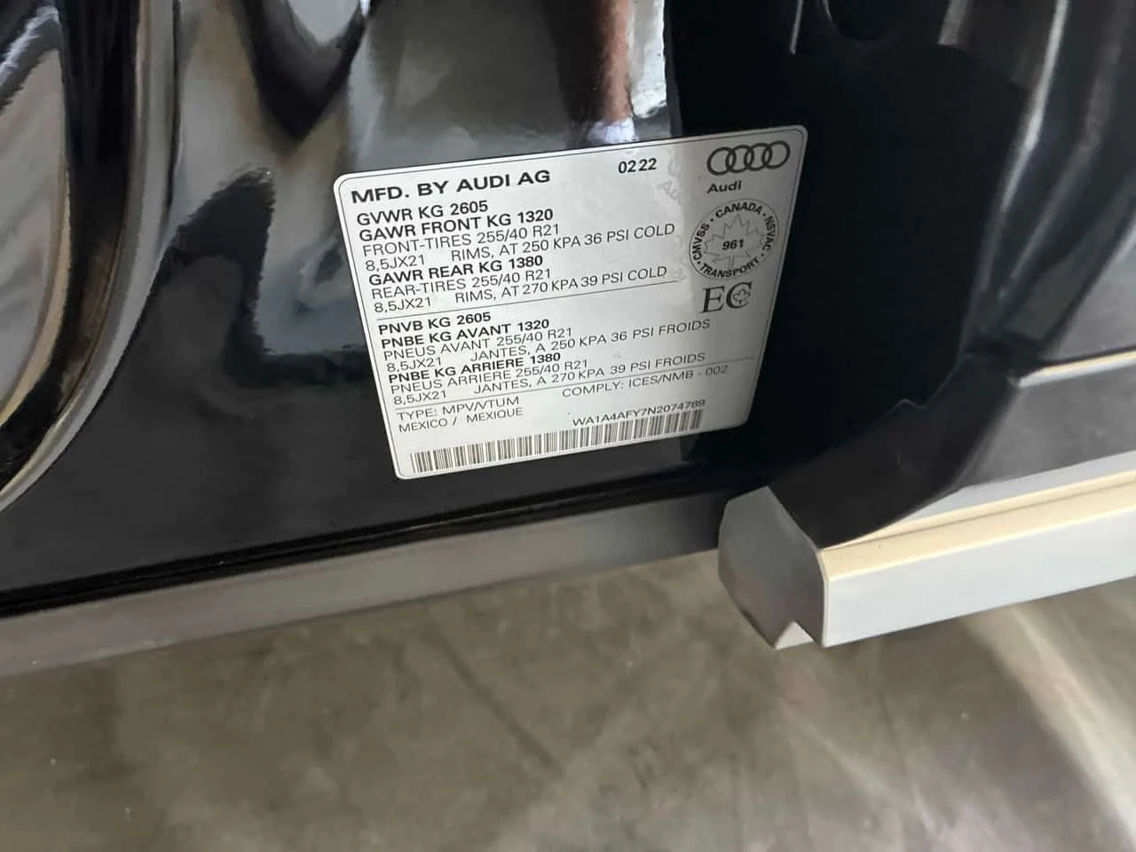 Audi SQ5 Progressiv /DISTRONIC/LED/АВТОКРЕДИТ, снимка 11 - Автомобили и джипове - 54788107