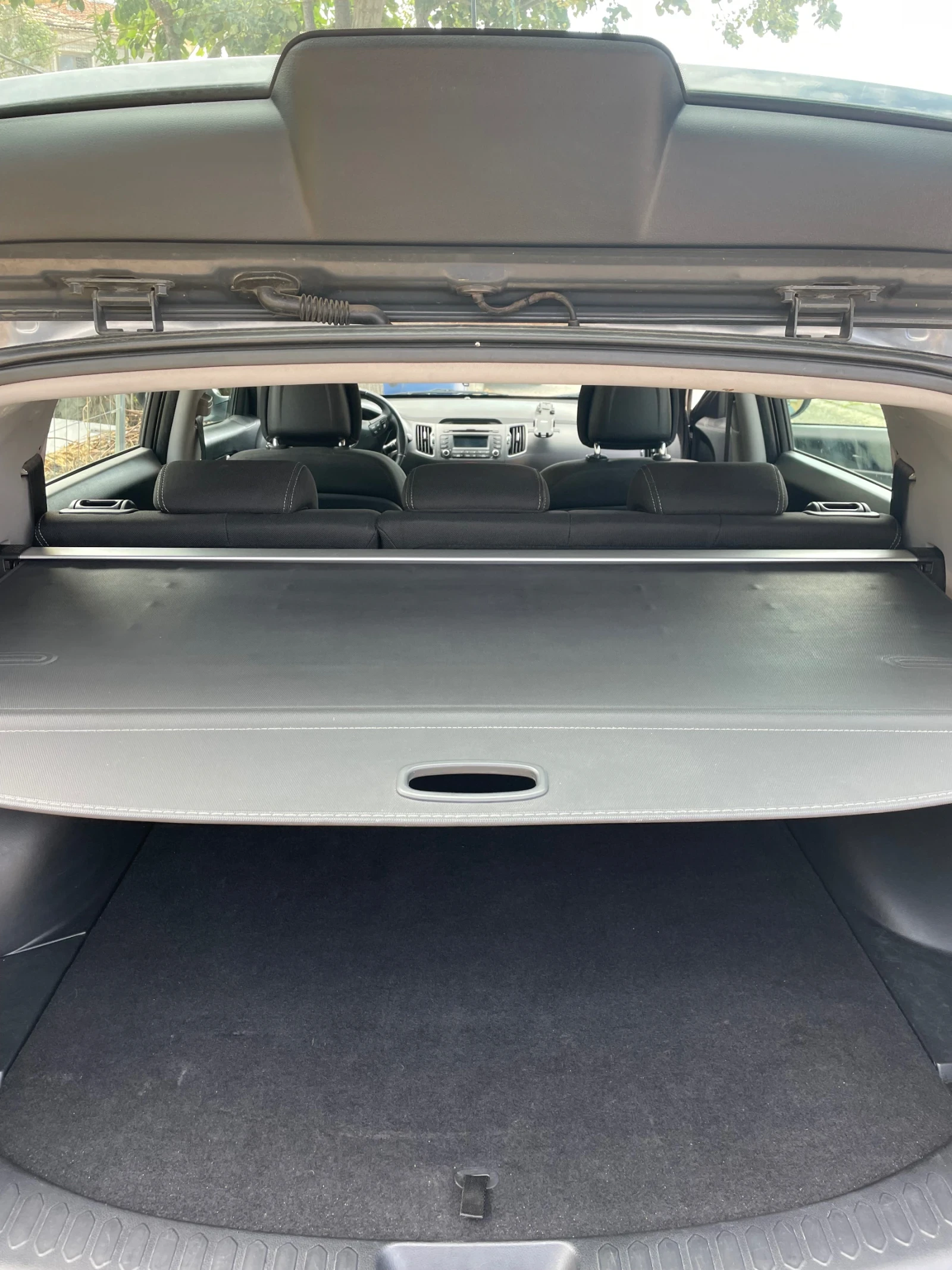 Kia Sportage 2.0 crdi, снимка 7 - Автомобили и джипове - 55152105