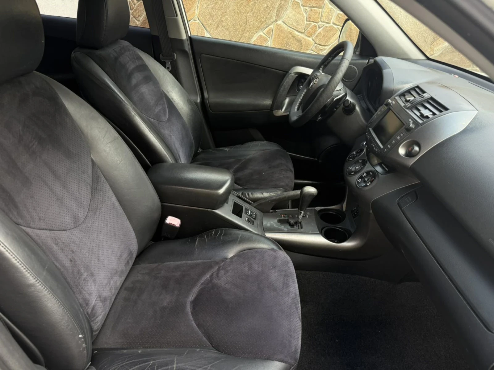 Toyota Rav4 2.0d4d, снимка 12 - Автомобили и джипове - 55331174