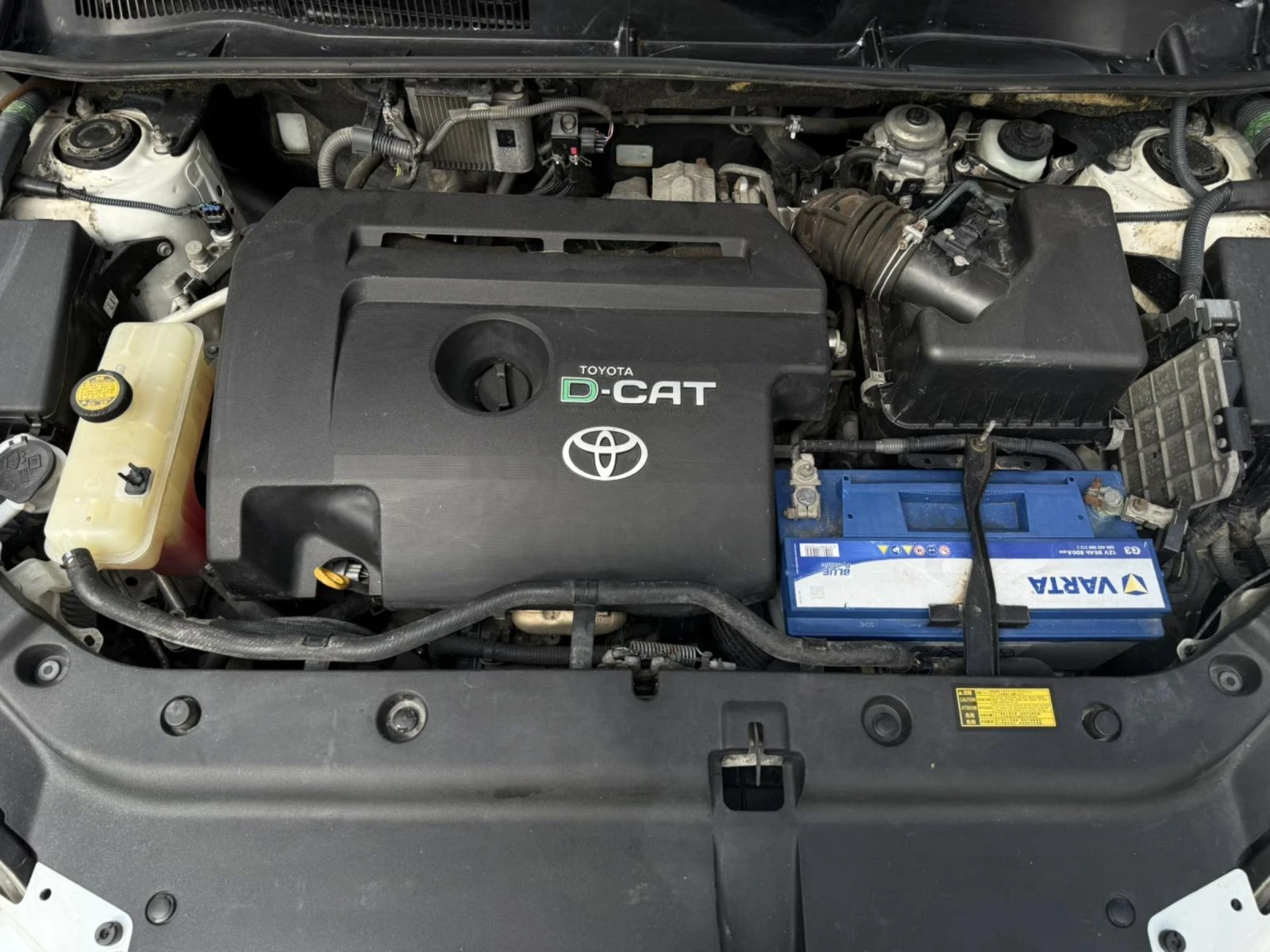Toyota Rav4 2.0d4d, снимка 16 - Автомобили и джипове - 55331174