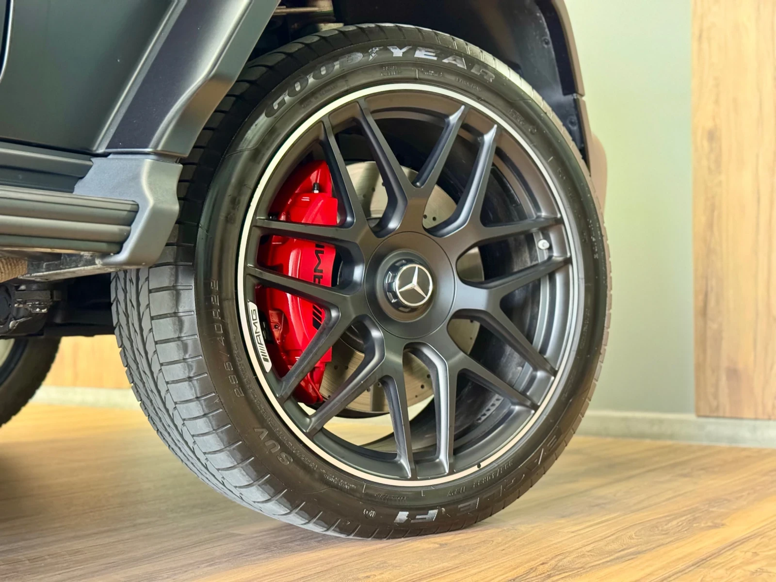 Mercedes-Benz G 63 AMG Чисто НОВ от Силвър Стар 08.2026г., снимка 6 - Автомобили и джипове - 55430218
