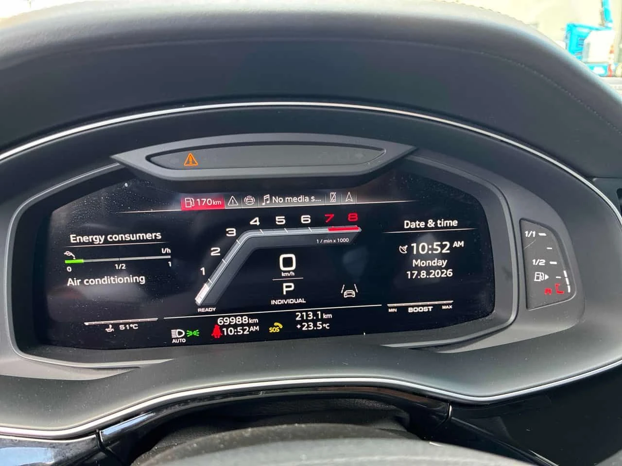 Audi SQ7 * 4.0 TFSI quattro * CARFAX * ОПЦИЯ ЗА ФИНАНСИРАНЕ, снимка 8 - Автомобили и джипове - 55723356
