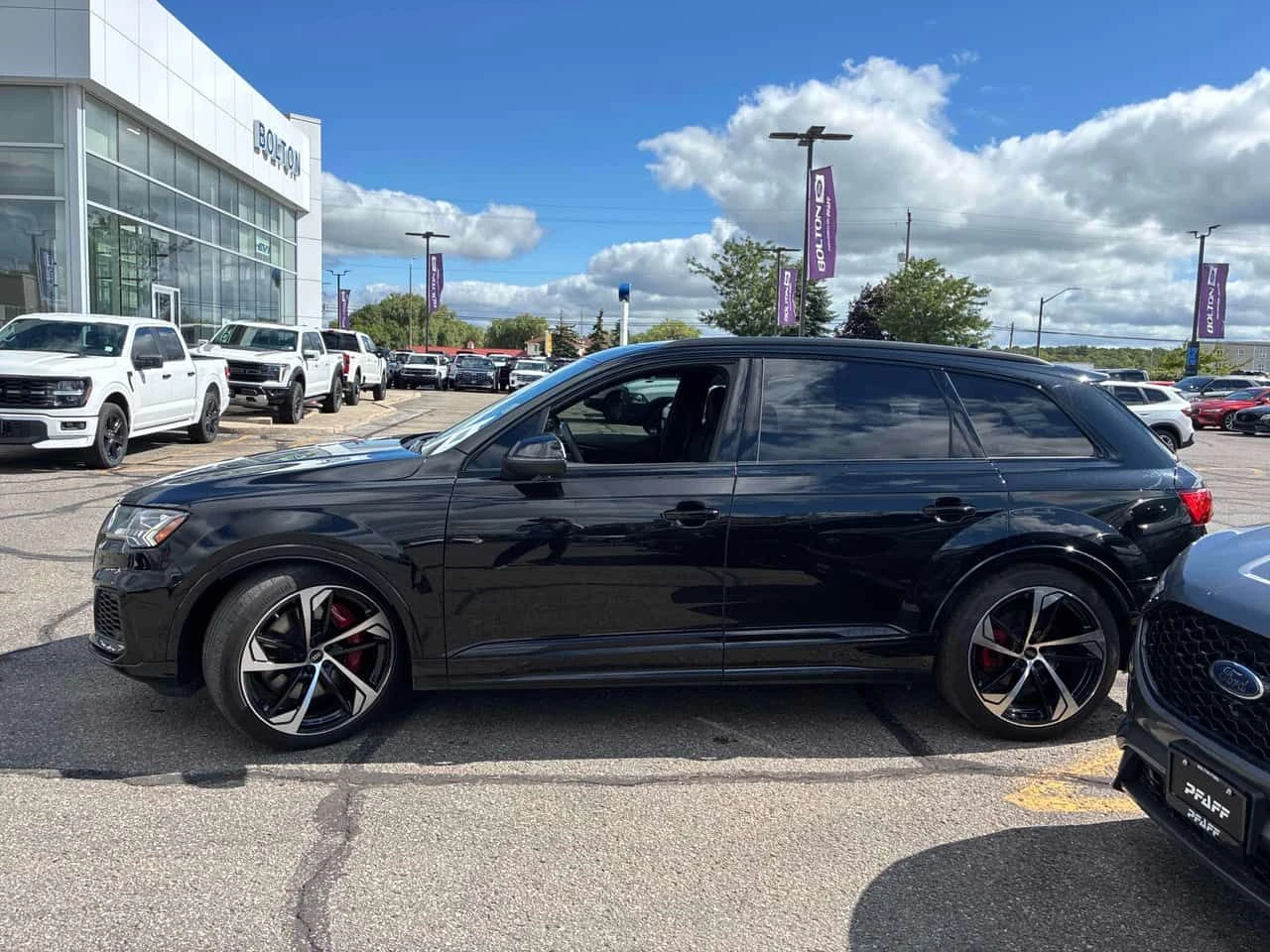 Audi SQ7 * 4.0 TFSI quattro * CARFAX * ОПЦИЯ ЗА ФИНАНСИРАНЕ, снимка 2 - Автомобили и джипове - 55723356