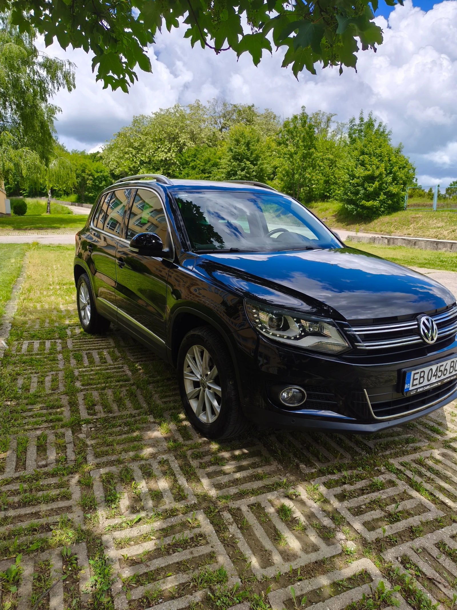 VW Tiguan 2.0TDI 4x4 ITALIA, снимка 10 - Автомобили и джипове - 56159063