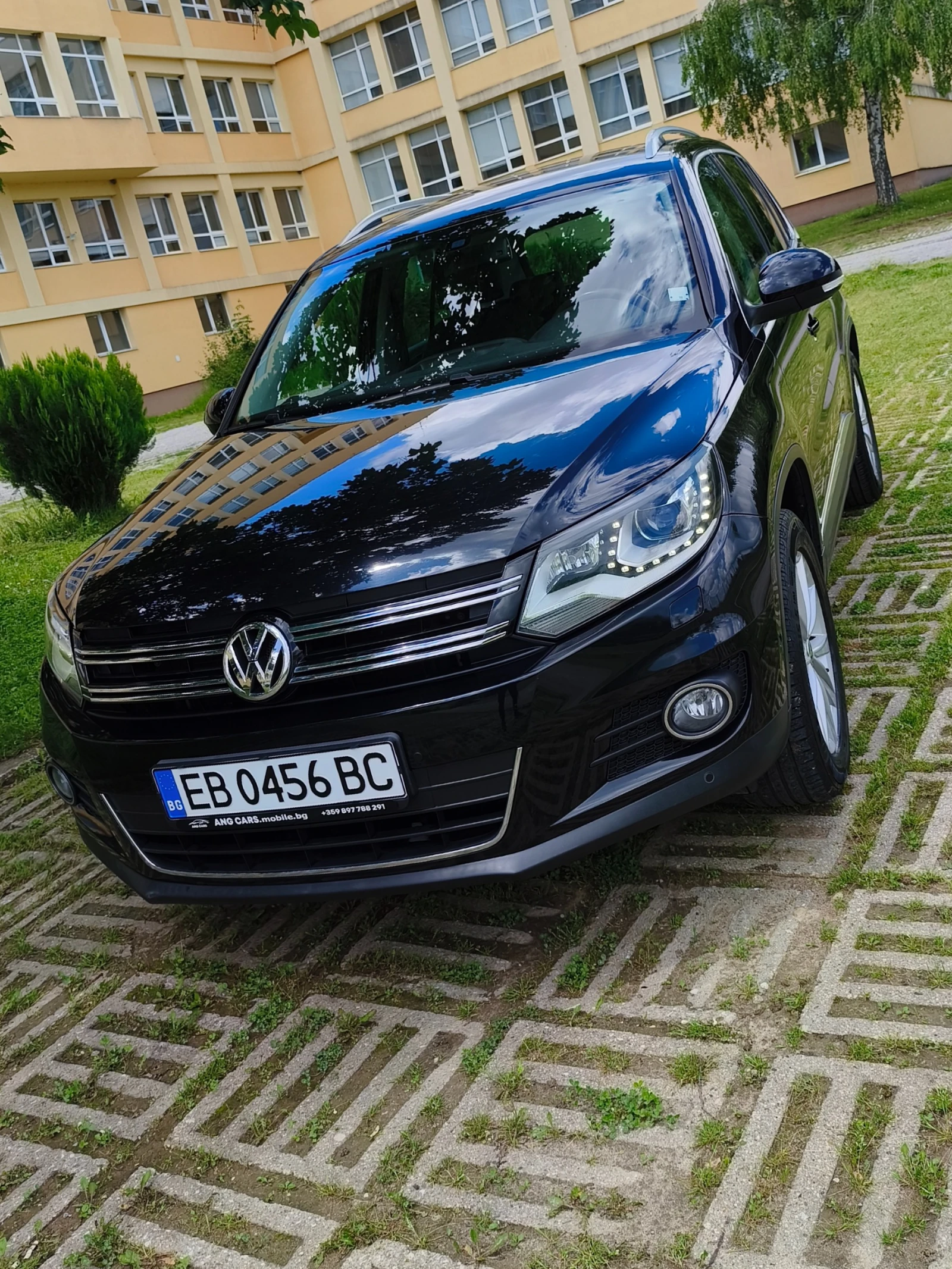 VW Tiguan 2.0TDI 4x4 ITALIA, снимка 6 - Автомобили и джипове - 56159063