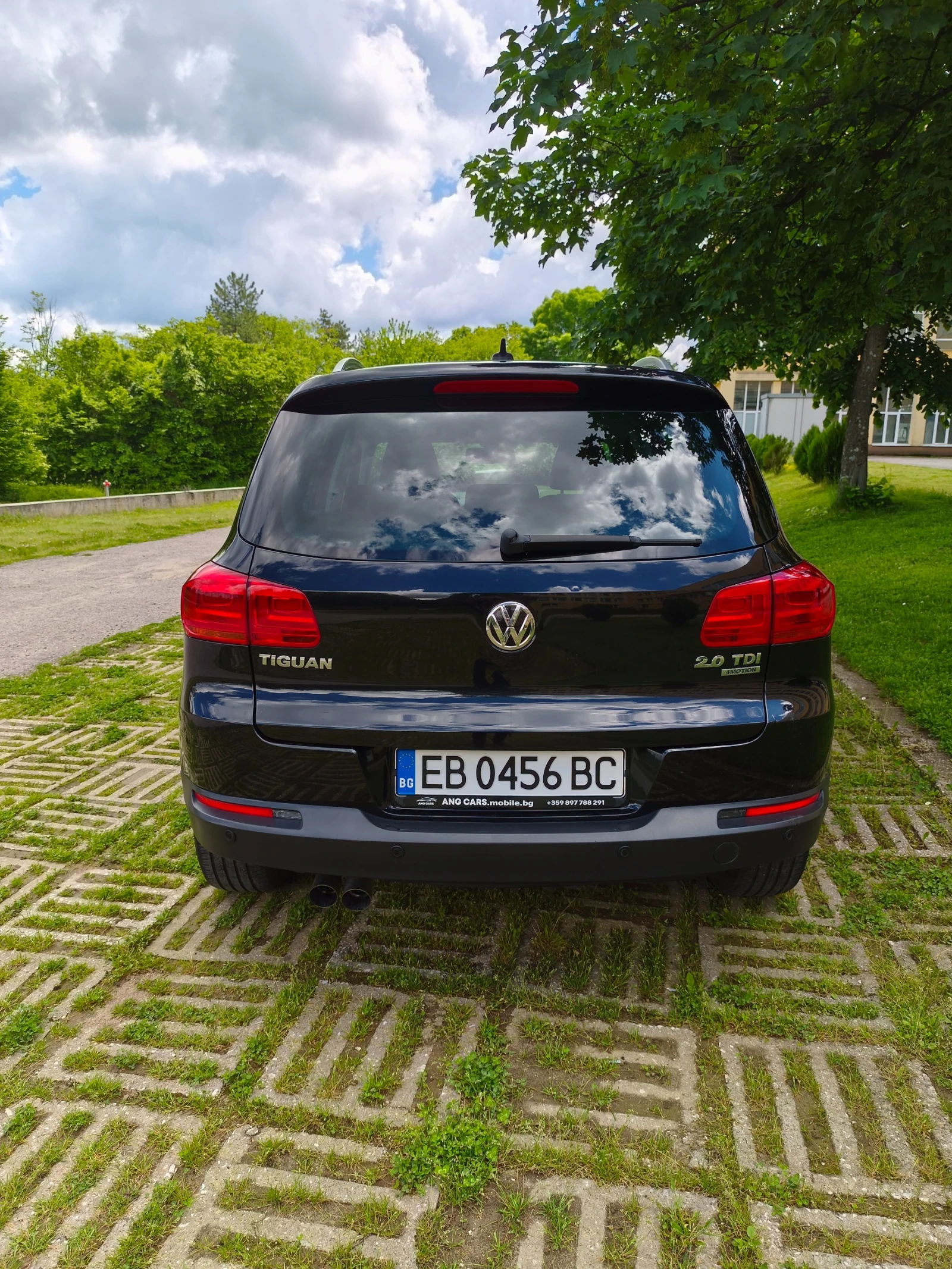VW Tiguan 2.0TDI 4x4 ITALIA, снимка 17 - Автомобили и джипове - 56159063