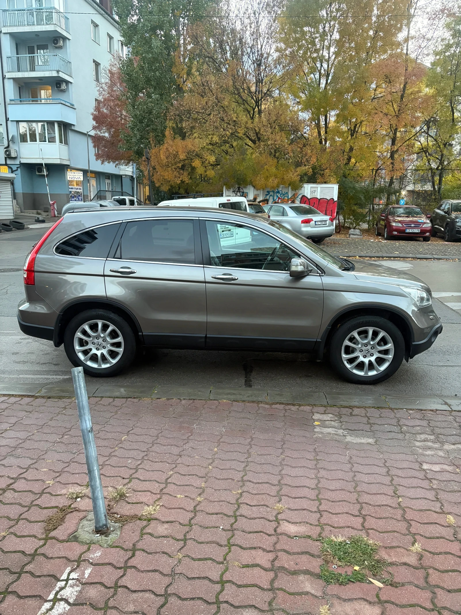 Honda Cr-v 2.2D- 4x4 - 6sk, снимка 3 - Автомобили и джипове - 56744505