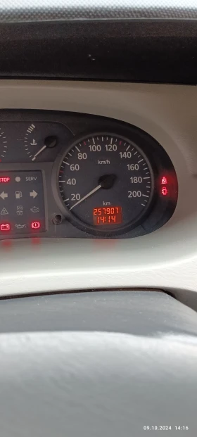 Renault Trafic Товарен, снимка 4