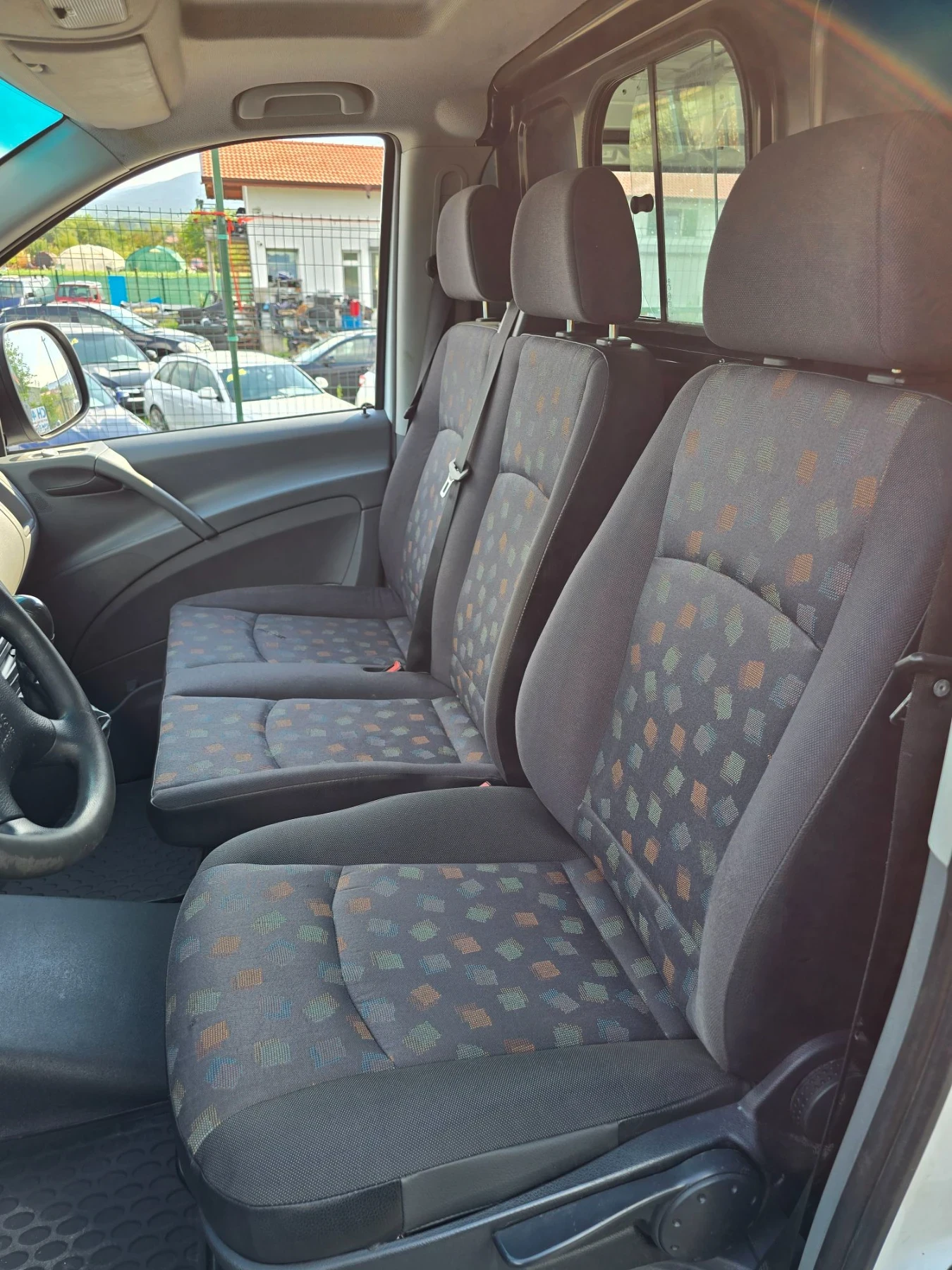 Mercedes-Benz Vito 2.2CDI 4х4 Автоматик, снимка 9 - Бусове и автобуси - 55929084