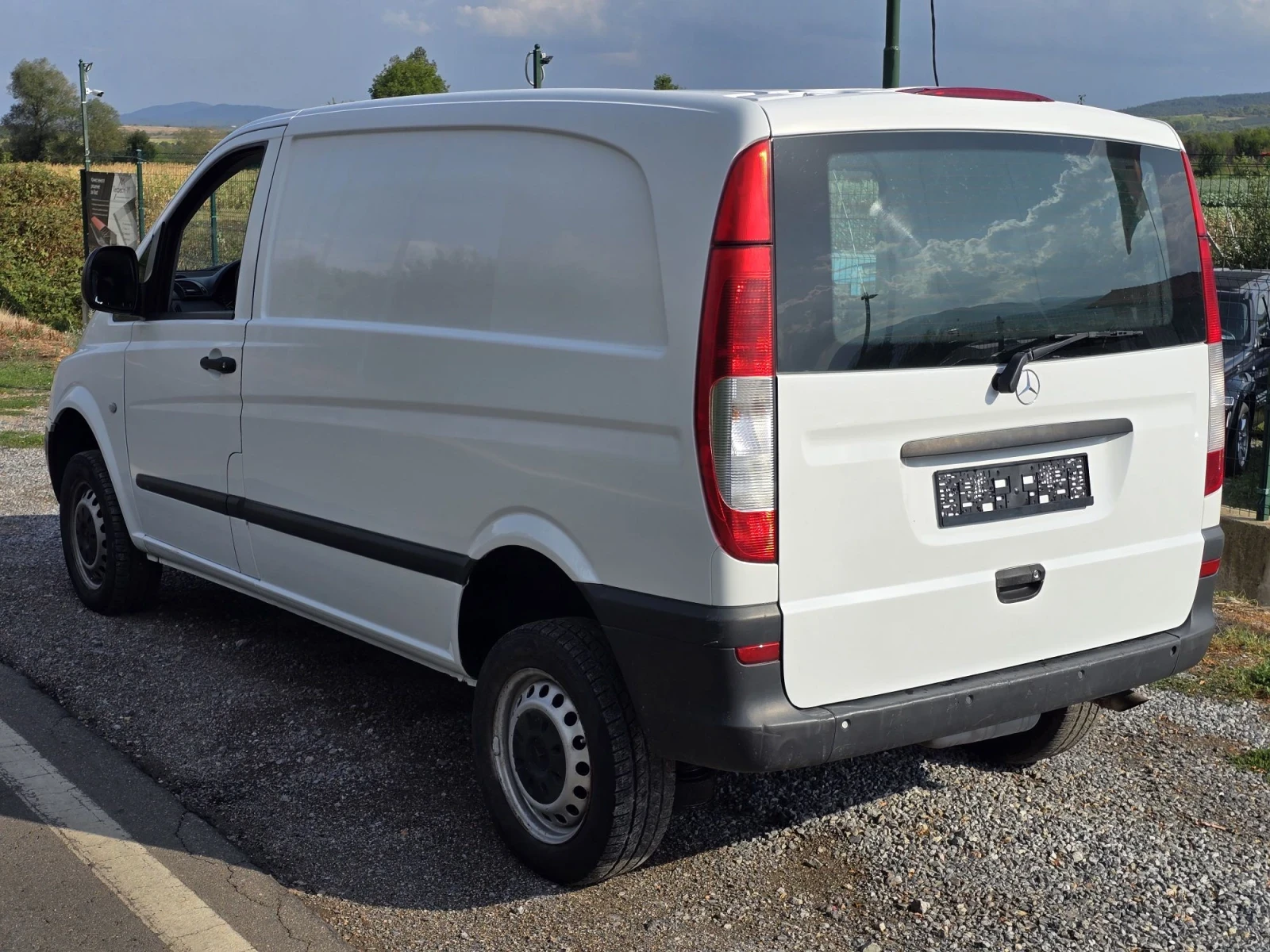 Mercedes-Benz Vito 2.2CDI 4х4 Автоматик, снимка 5 - Бусове и автобуси - 55929084