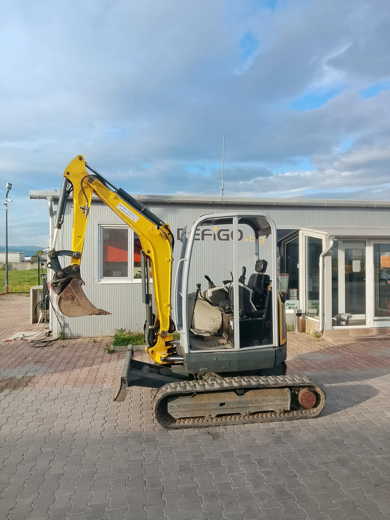 Багер Wacker EZ28 НАЛИЧЕН