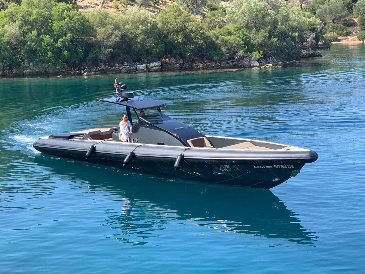 Надуваема лодка Technohull Omega 45, снимка 2 - Воден транспорт - 54139410