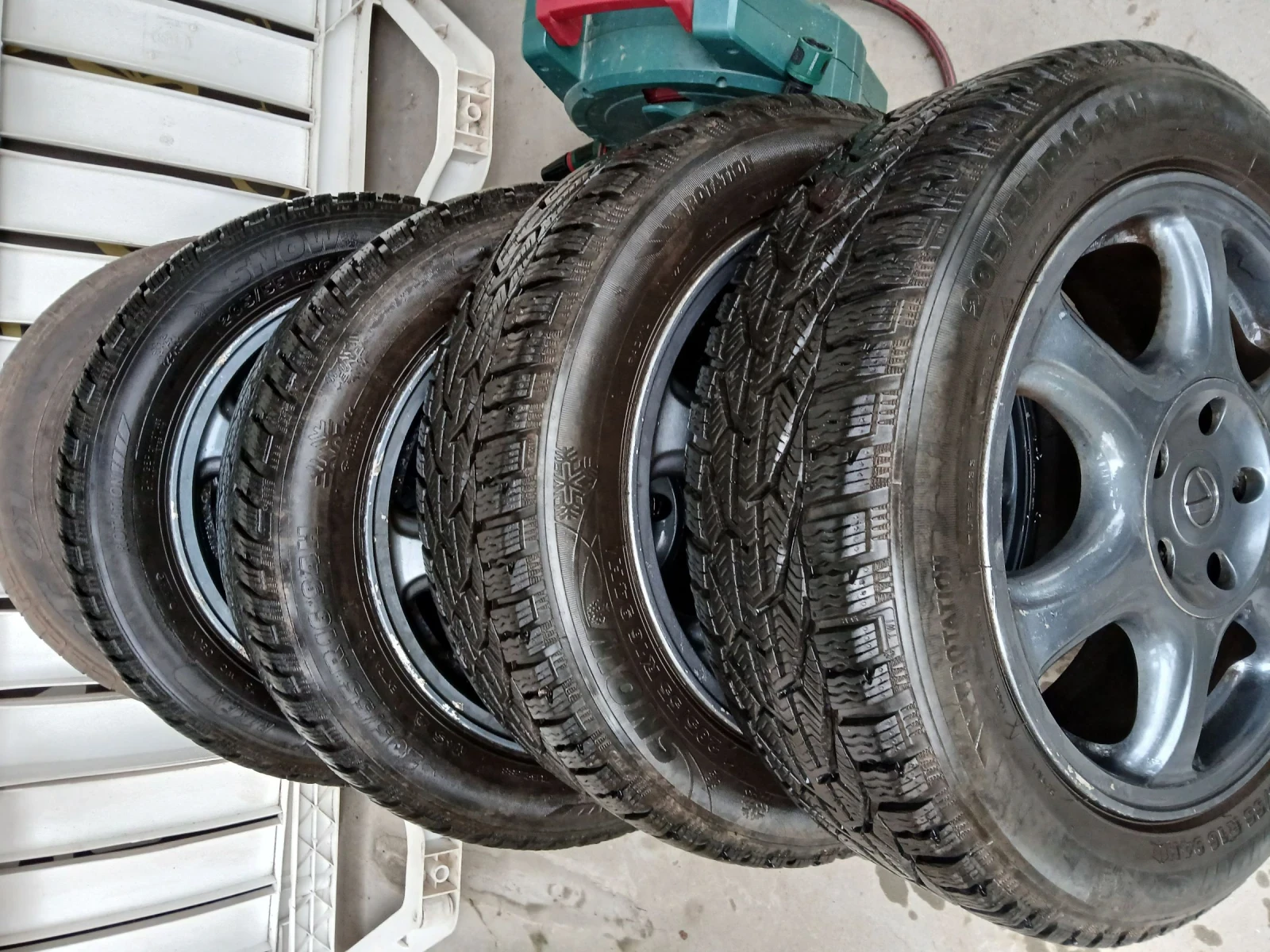    205/55R16  Lexus IS 200 | Mobile.bg   2