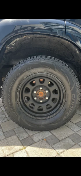 Гуми Зимни 265/65R17, снимка 5 - Гуми и джанти - 47620597