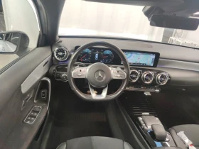 Mercedes-Benz A 200 Седан AMG Шибидах Night Pack Подгрев, снимка 6