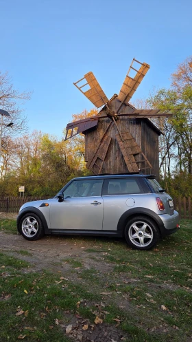 Mini Cooper R56 1.6i, снимка 3
