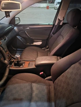 Mercedes-Benz C 200, снимка 6