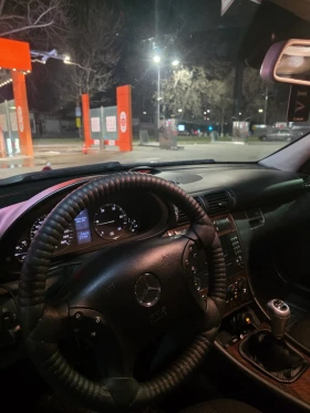 Mercedes-Benz C 200, снимка 3