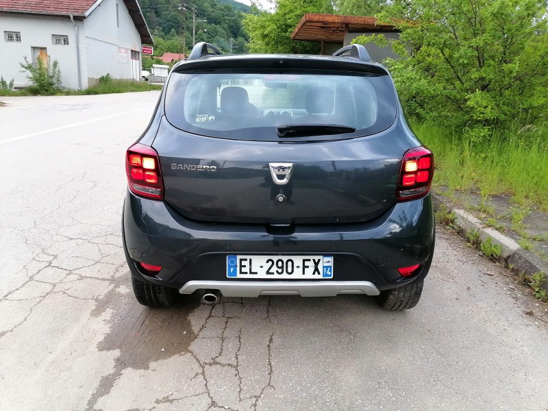 Dacia Sandero Stepway 1.5 euro 6 navi, снимка 7 - Автомобили и джипове - 46130285