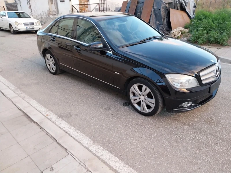 Mercedes-Benz C 220, снимка 3 - Автомобили и джипове - 47566047