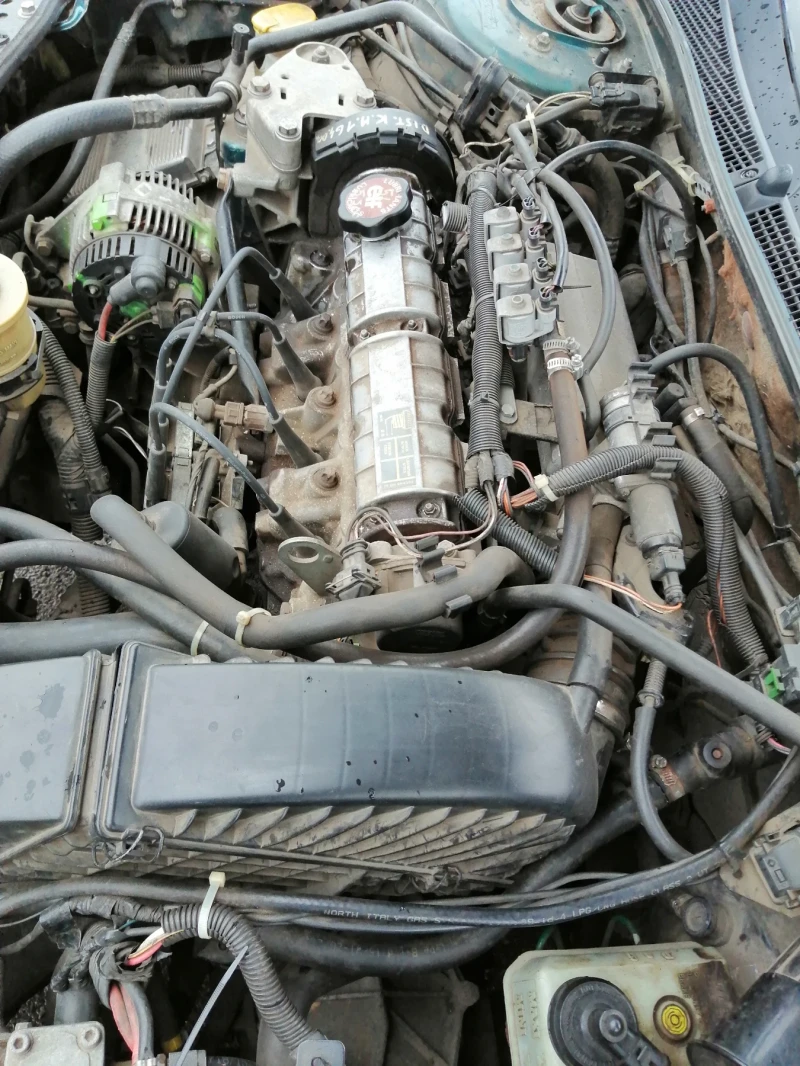 Renault Laguna 1, снимка 5 - Автомобили и джипове - 52945473