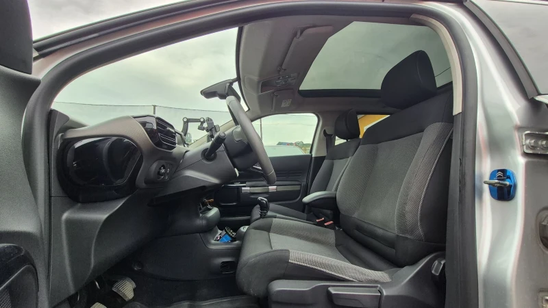 Citroen C4 Cactus FULL * Navi * Camera * Панорама * , снимка 9 - Автомобили и джипове - 51839885