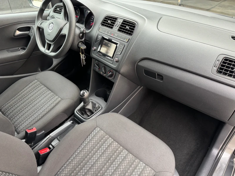 VW Polo 1.4 TDI BlueMotion   2014 г. / EURO 6 /ПОДГРЕВ, снимка 13 - Автомобили и джипове - 52648862