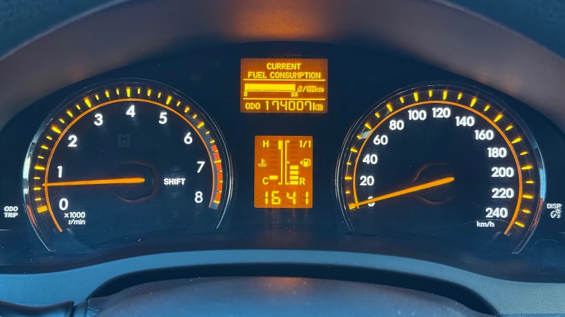 Toyota Avensis 1.6 VVT-i 🇩🇪, снимка 16 - Автомобили и джипове - 53036373