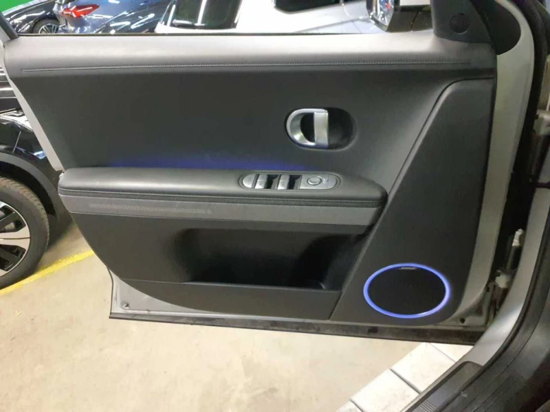 Hyundai Ioniq 5 77, 4Kwh AWD UNIQ, снимка 10 - Автомобили и джипове - 53063921