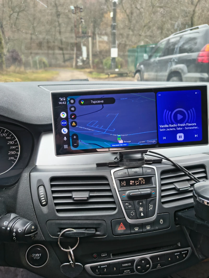 Renault Laguna Grand Tour 2 DCI, снимка 13 - Автомобили и джипове - 53248430