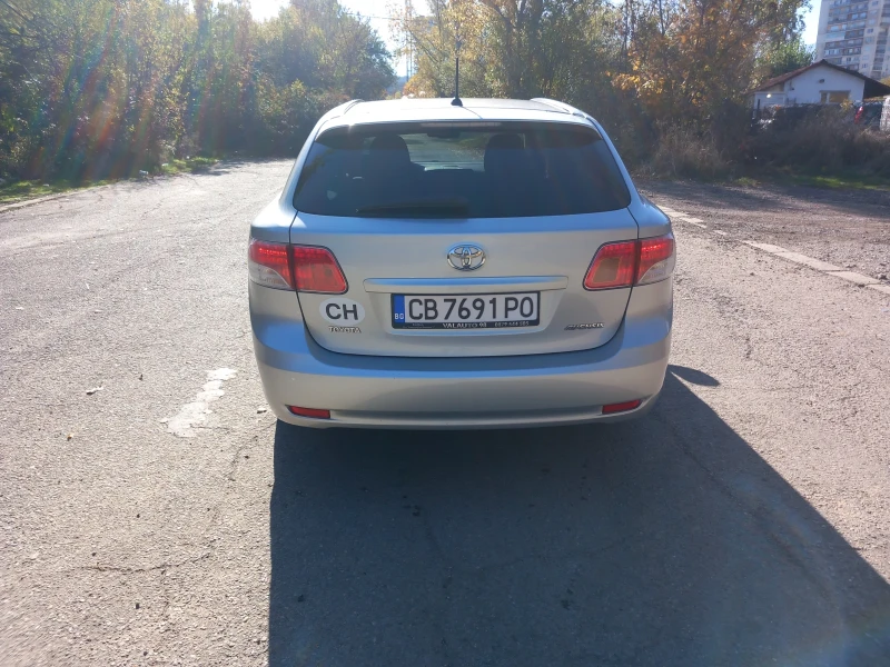 Toyota Avensis 2.0 i ГАЗ, снимка 6 - Автомобили и джипове - 53369318