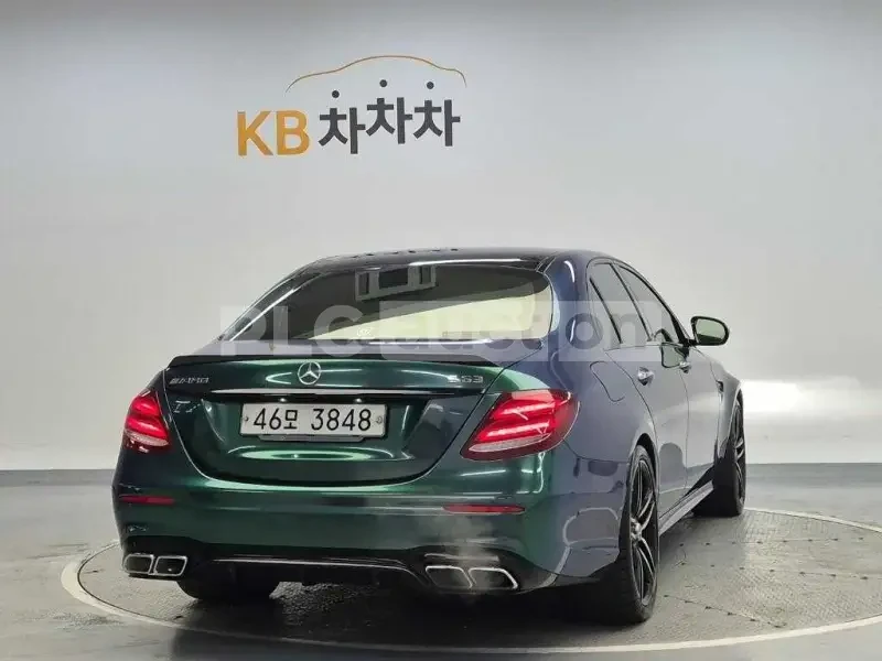 Mercedes-Benz E 63 AMG HEAD-UP| 360| ОБДУХВАНЕ| ВКЛЮЧЕН ТЕХНОТЕСТ, снимка 3 - Автомобили и джипове - 54465428