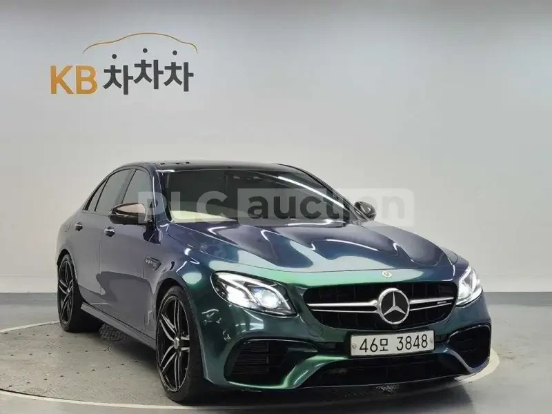 Mercedes-Benz E 63 AMG HEAD-UP| 360| ОБДУХВАНЕ| ВКЛЮЧЕН ТЕХНОТЕСТ, снимка 4 - Автомобили и джипове - 54465428