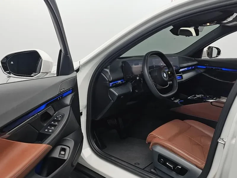 BMW i5 EDRIVE 40 | Mobile.bg � ����������� 10