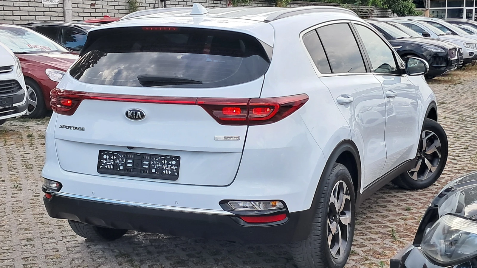 Kia Sportage 1.6D-HYBRIDE РЕАЛ КМ ИЗКЛЮЧИТЕЛЕН СЕРВИ КНИЖ УНИКТ, снимка 5 - Автомобили и джипове - 39599484