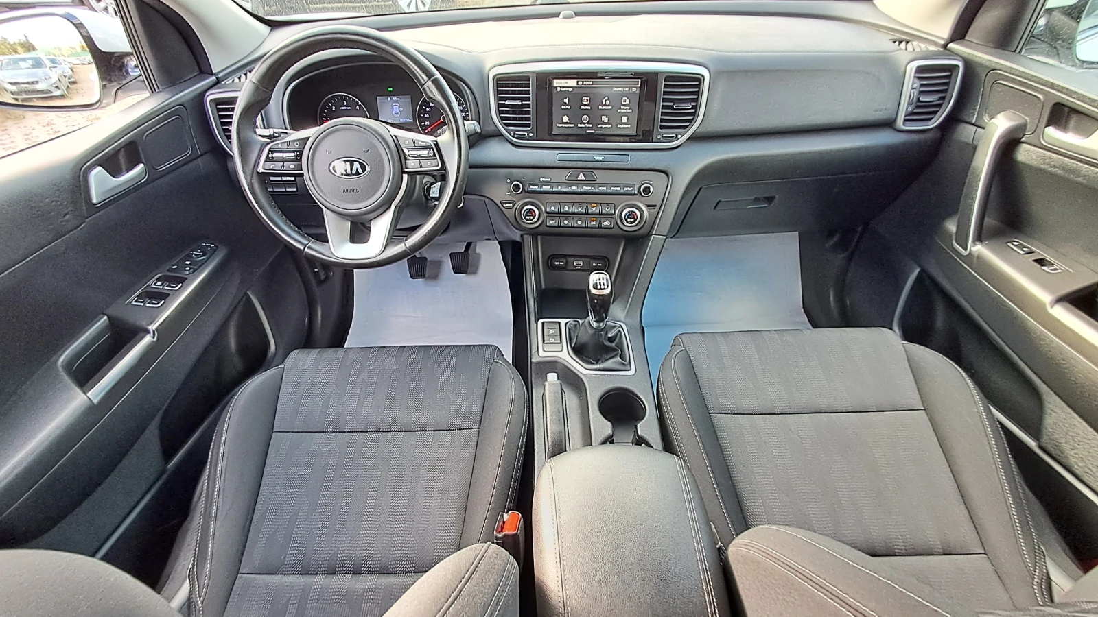 Kia Sportage 1.6D-HYBRIDE РЕАЛ КМ ИЗКЛЮЧИТЕЛЕН СЕРВИ КНИЖ УНИКТ, снимка 8 - Автомобили и джипове - 39599484