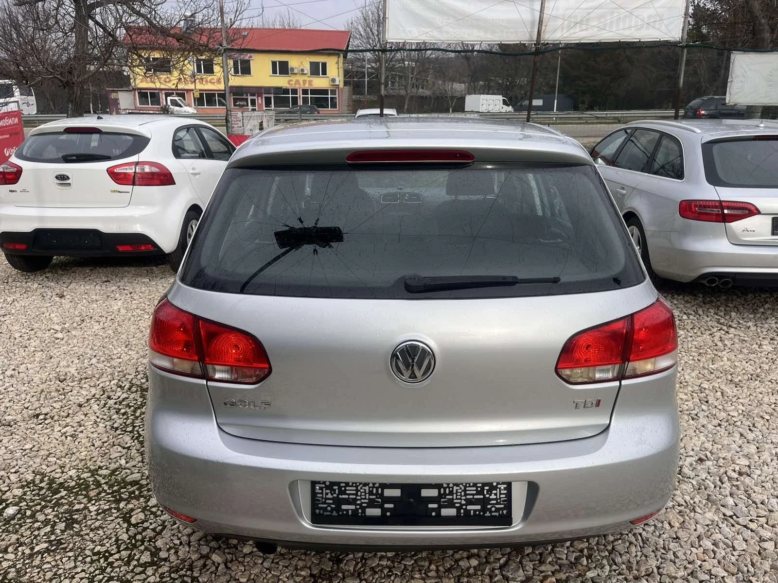 VW Golf 1.6TDI Като НОВА, Нави - изображение 6