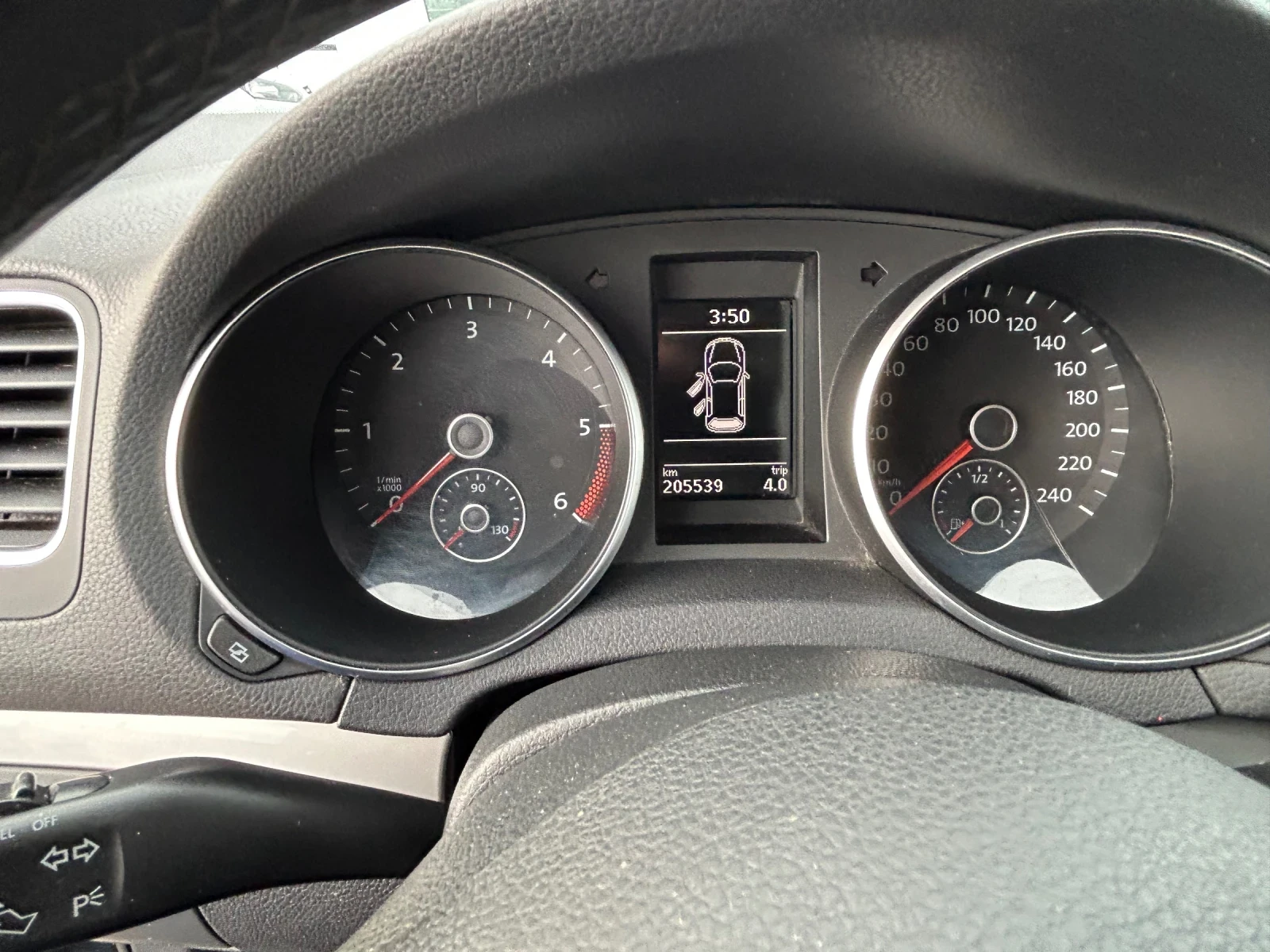 VW Golf 1, 6 TDI  - изображение 10