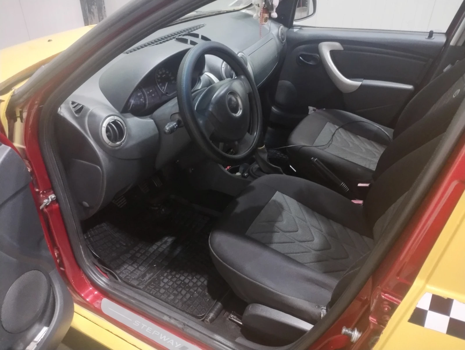 Dacia Sandero STEPWAY  | Mobile.bg   15
