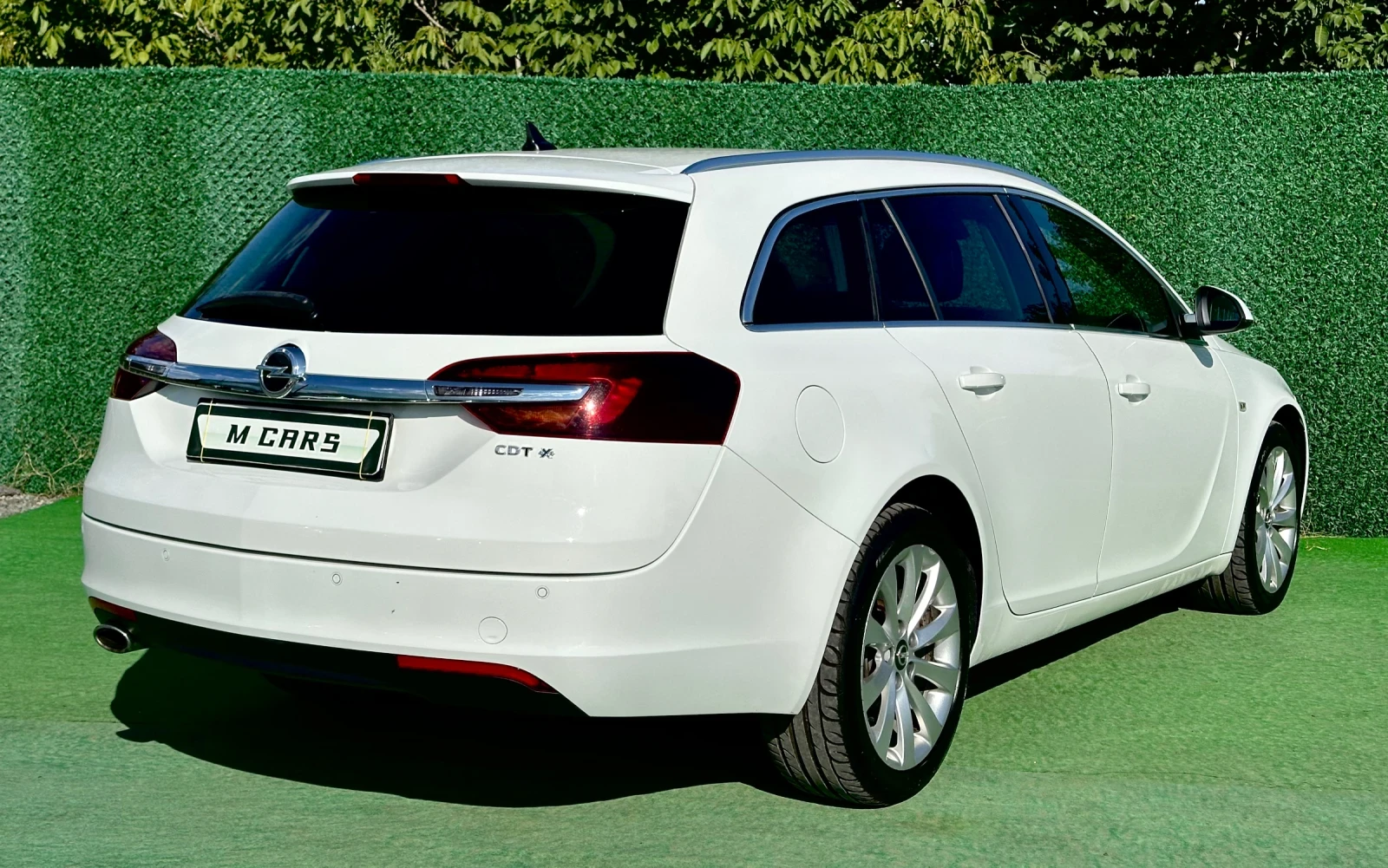 Opel Insignia SPORTS TOURER 4x4 AUTOMATIC 2.0CDTI 163ks - изображение 5