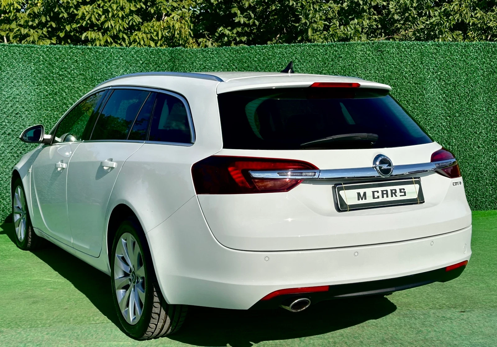 Opel Insignia SPORTS TOURER 4x4 AUTOMATIC 2.0CDTI 163ks - изображение 6