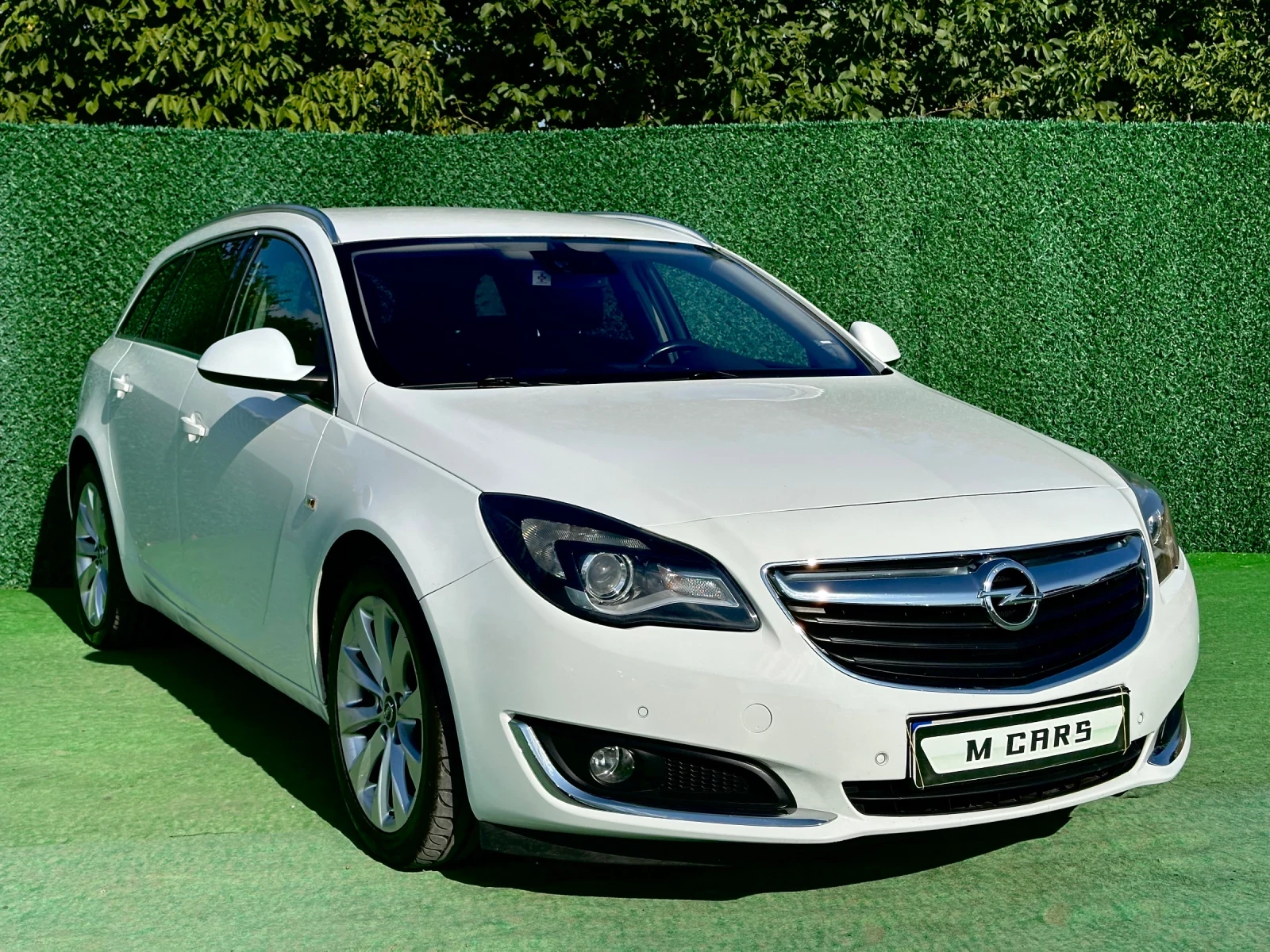 Opel Insignia SPORTS TOURER 4x4 AUTOMATIC 2.0CDTI 163ks - изображение 2