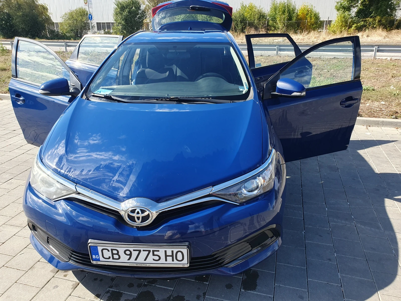 Toyota Auris  - изображение 3