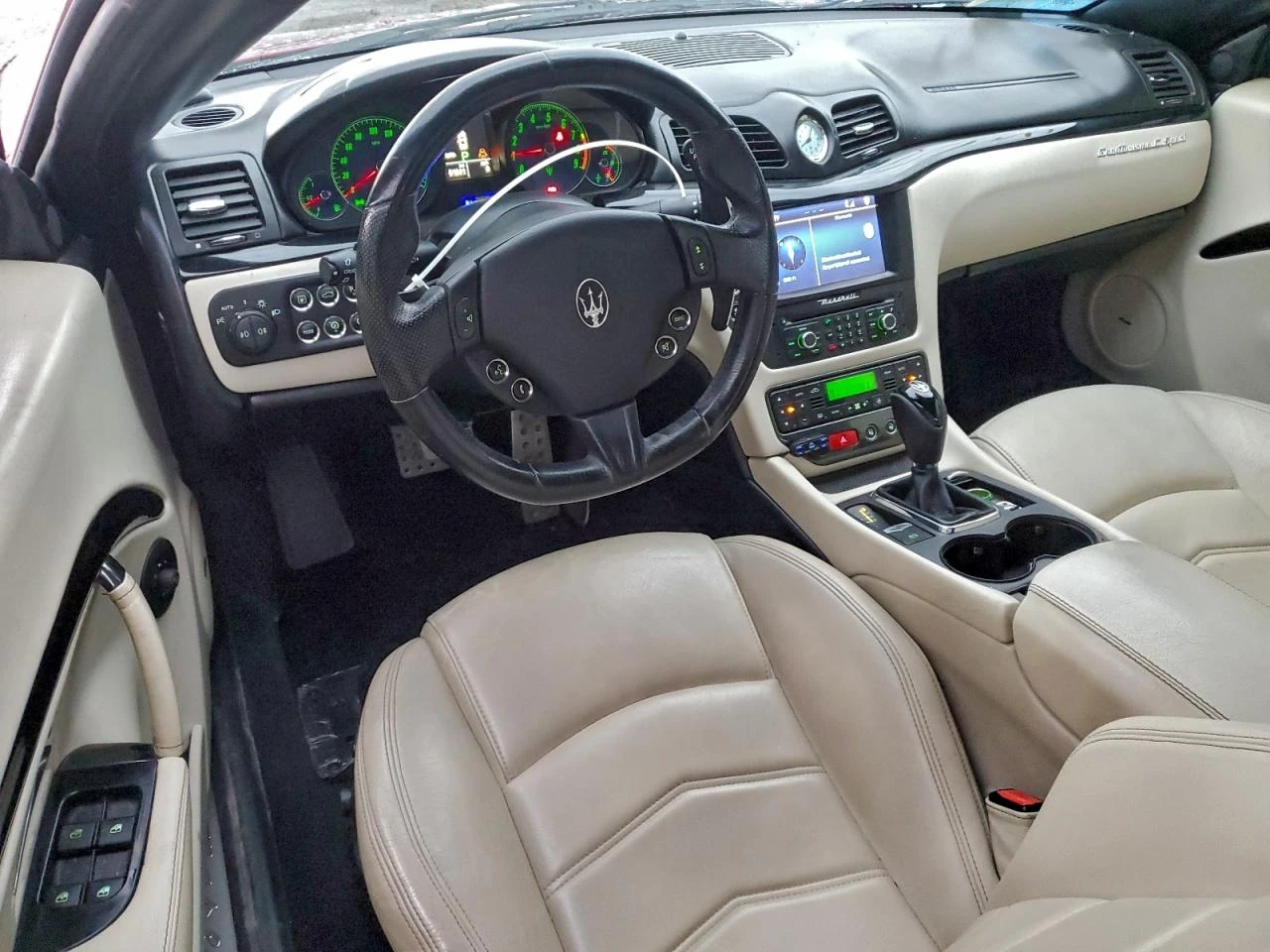 Maserati GranTurismo S 4.7L - изображение 9