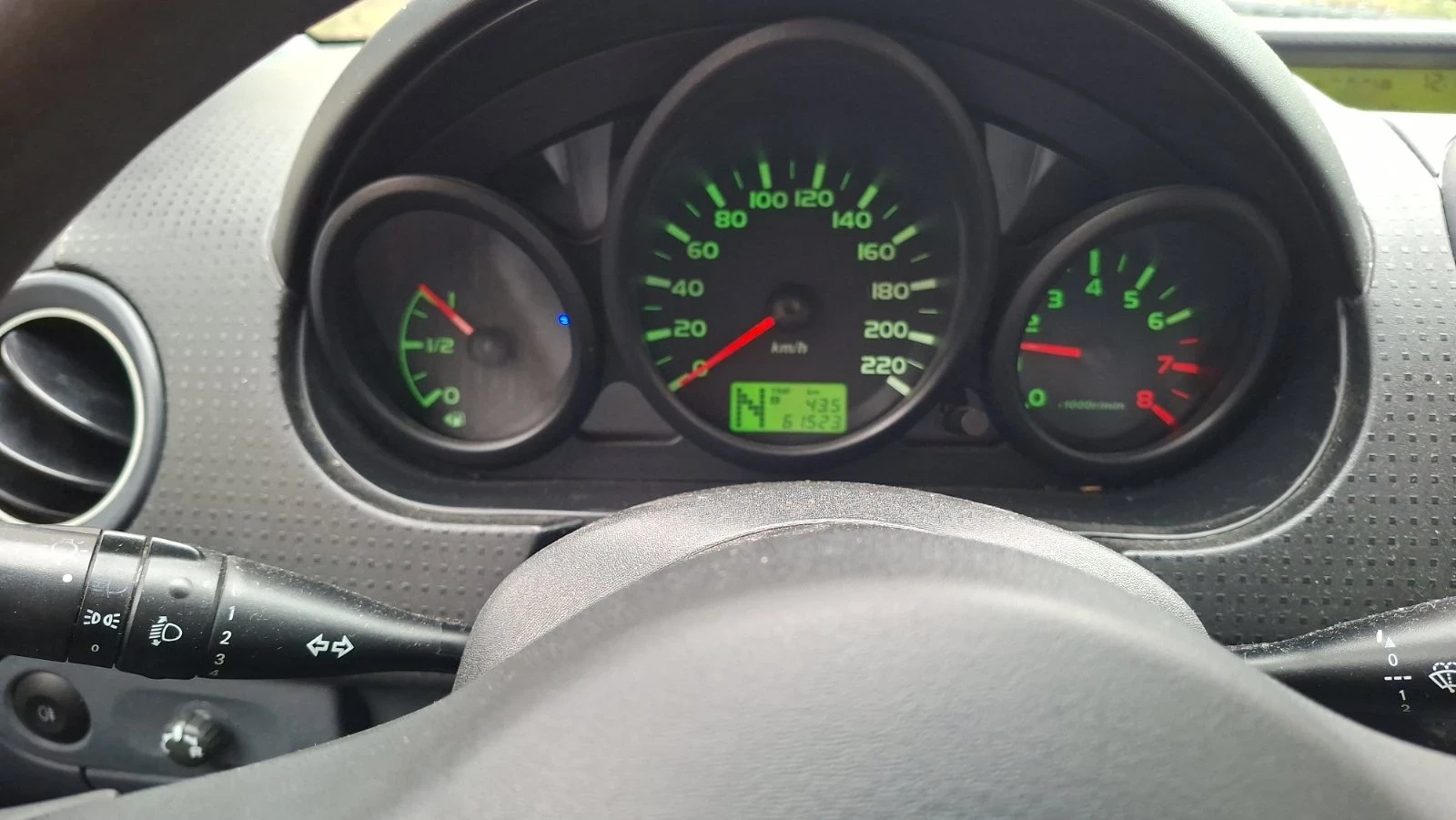 Mitsubishi Colt  - изображение 6