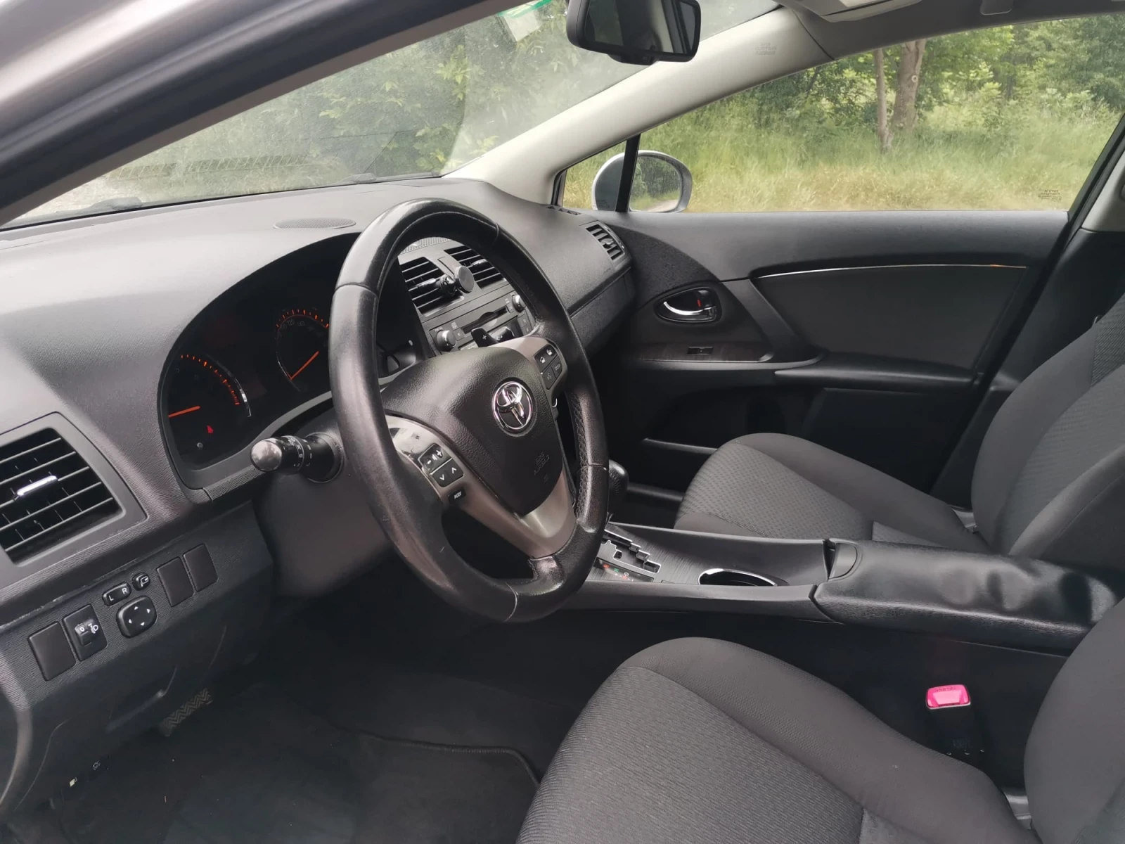 Toyota Avensis 2.0 i ГАЗ - изображение 10