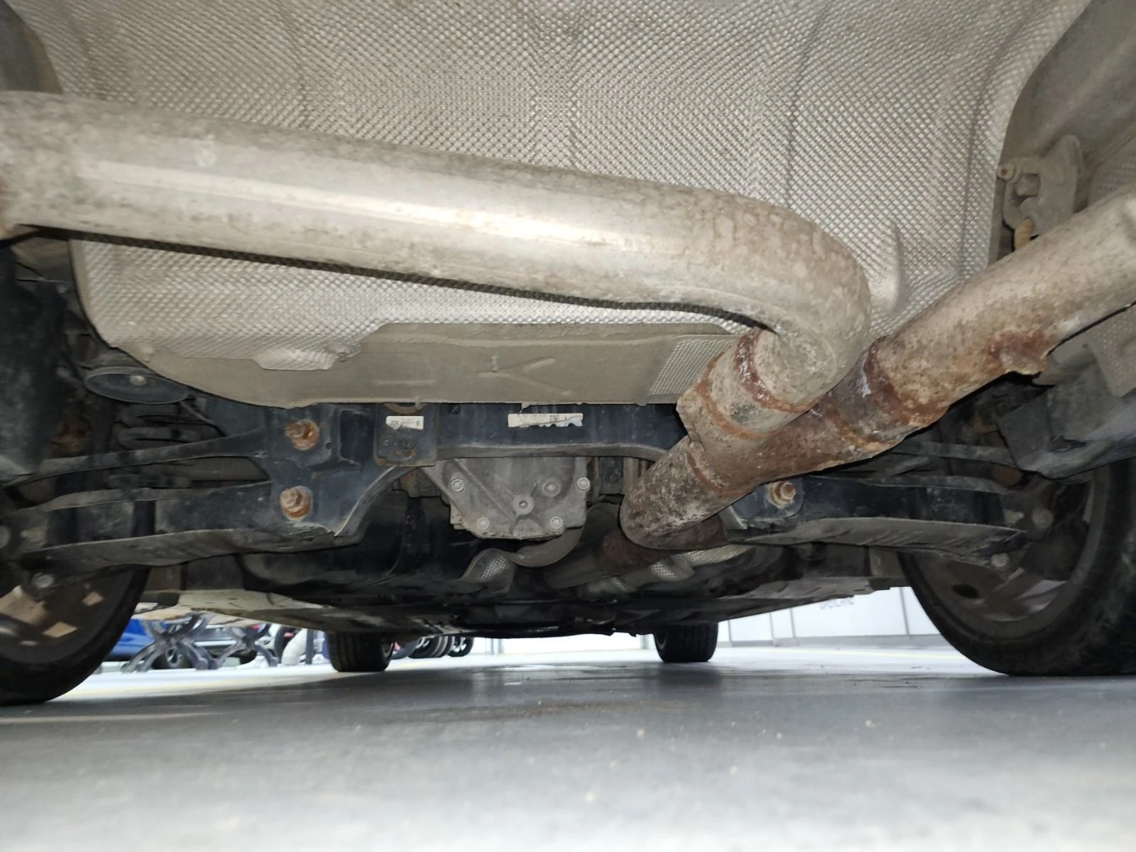 BMW 335 С РЕГИСТРАЦИЯ & АВТО КРЕДИТ, снимка 13 - Автомобили и джипове - 53707825